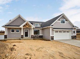 4731 Lake Dr, Holland, MI