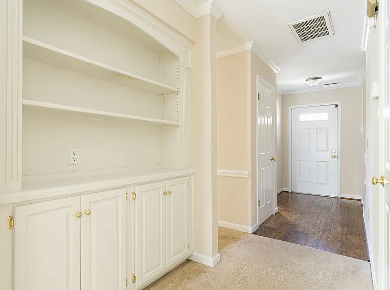 3117 Coachmans Way — Photo 7