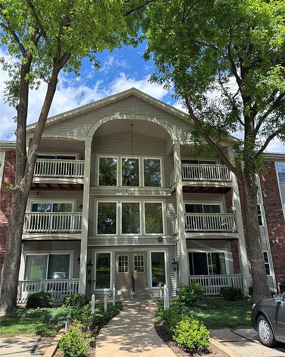 1st image of 5375 N Kenrick Parke Dr APT 107