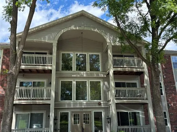 5375 N Kenrick Parke Dr APT 107, Saint Louis, MO 63119