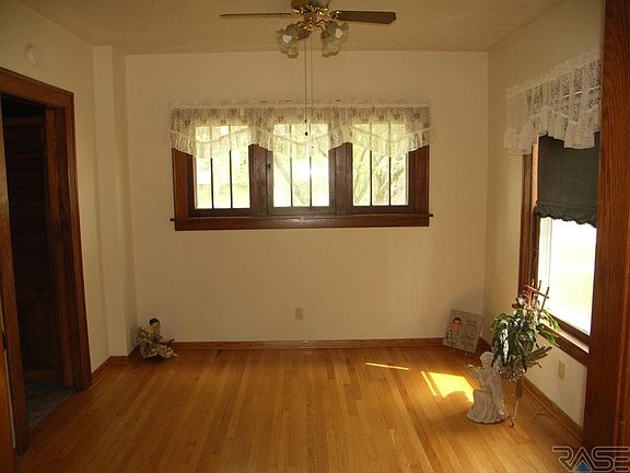 5th image of 115 N Donaldson St
