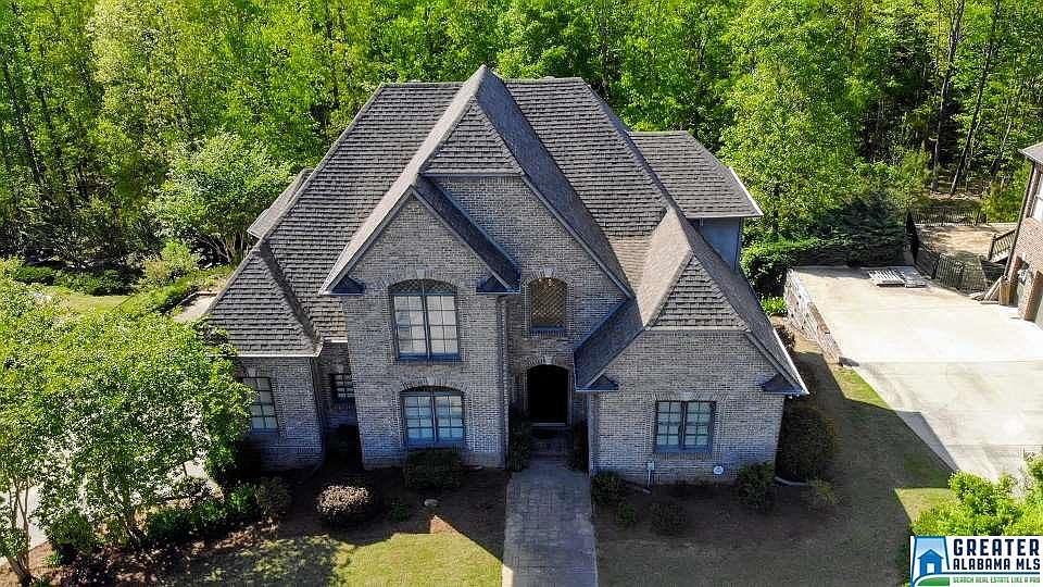 1st image of 821 Ballantrae Pkwy