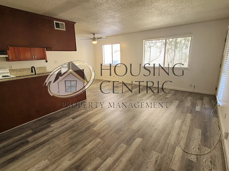 9013 Montoya St #3 — Photo 7