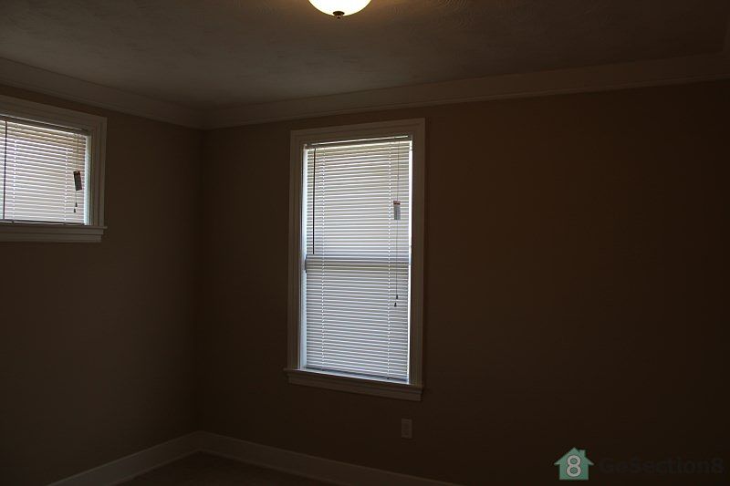 2nd image of 13520 Granville St