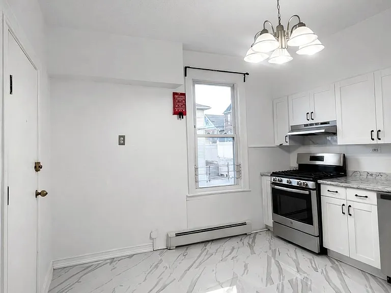 304 Fulton Ave #2 — Photo 17