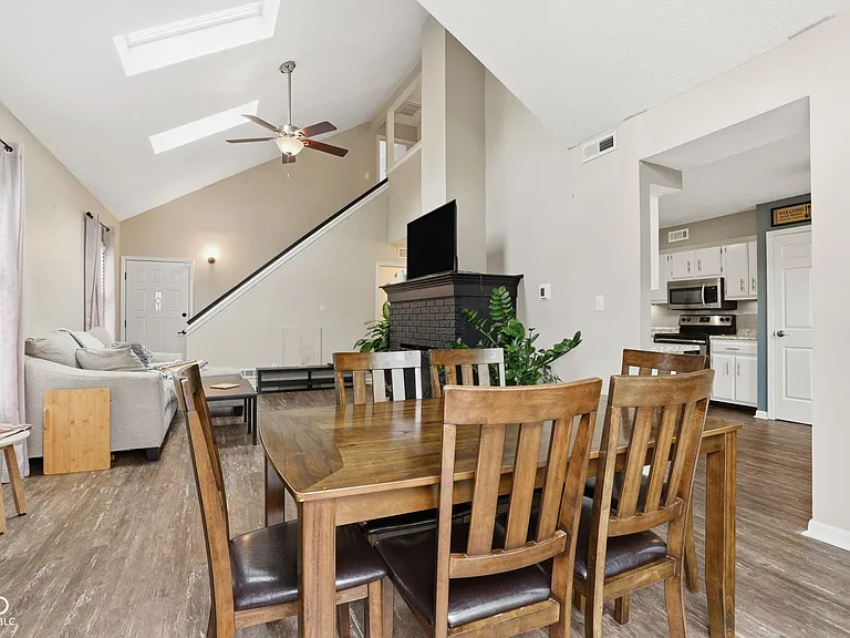 11610 Buttonwood Dr — Photo 24