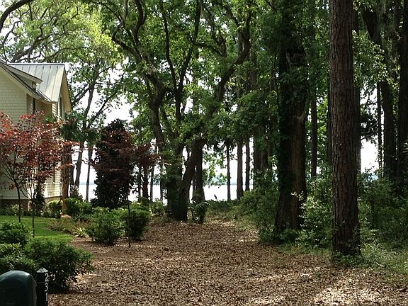 5th image of 155 Stallings Island St