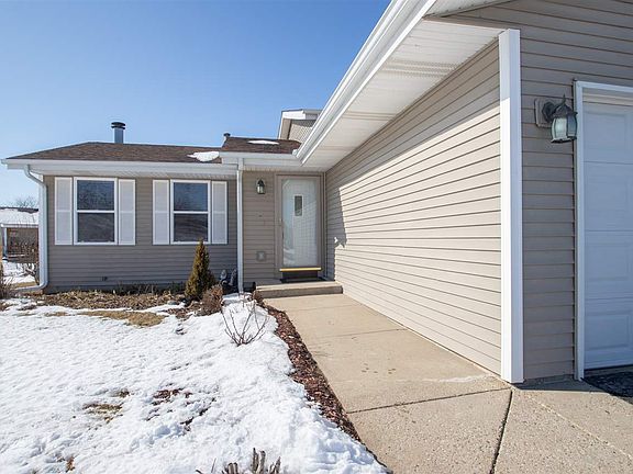 3rd image of 14660 Misty Meadow Ln