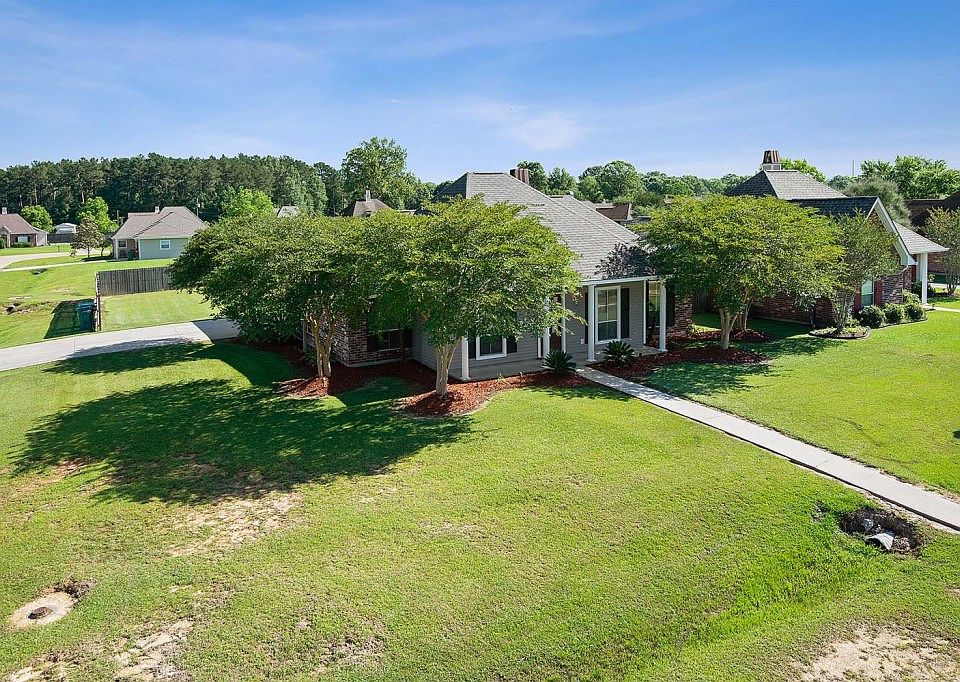 1st image of 12205 Dove Hollow Dr