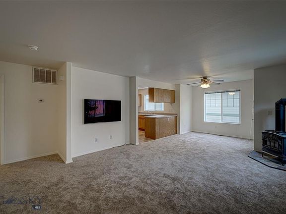 5th image of 877 Forestglen Dr #5C