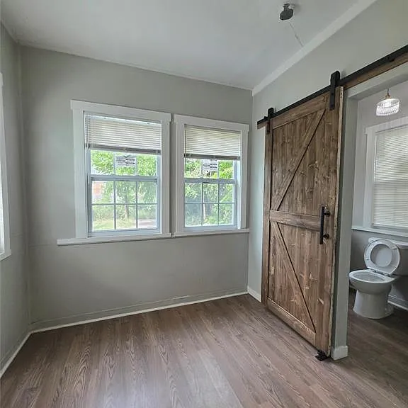 2927 Seyburn St — Photo 14