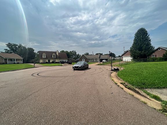 4th image of 6031 Oak Glen Cv