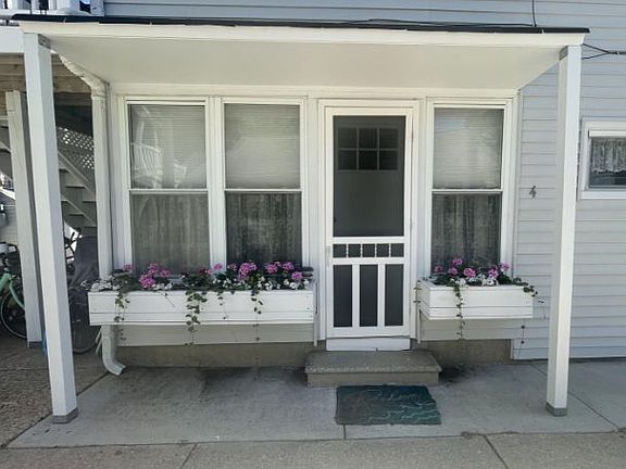 2nd image of 135D Central Ave #4