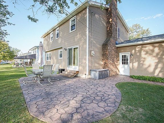 4th image of 94 Countryside Ln