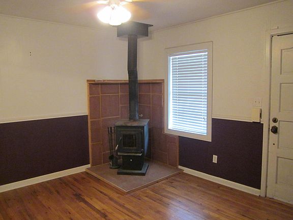 Living Room - Fireplace