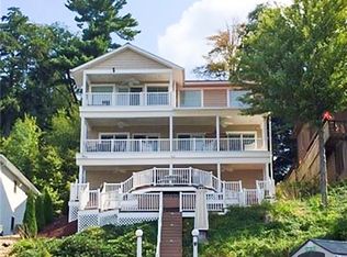 11797 Pine Ridge Dr, Conneaut Lake, PA 16316