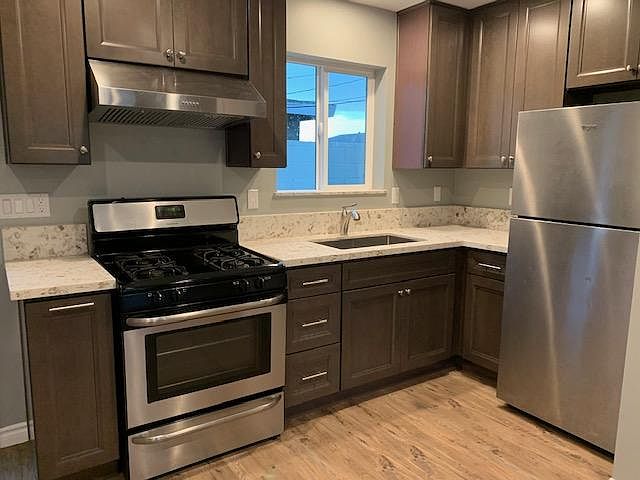 1st floor unit kitchen