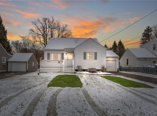 126 Edden Ln, North Syracuse, NY