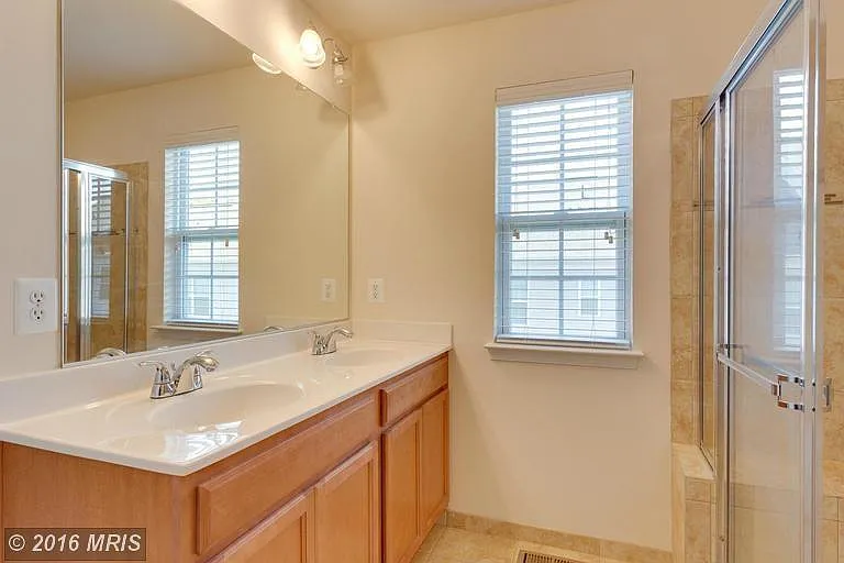 Owner's Bath