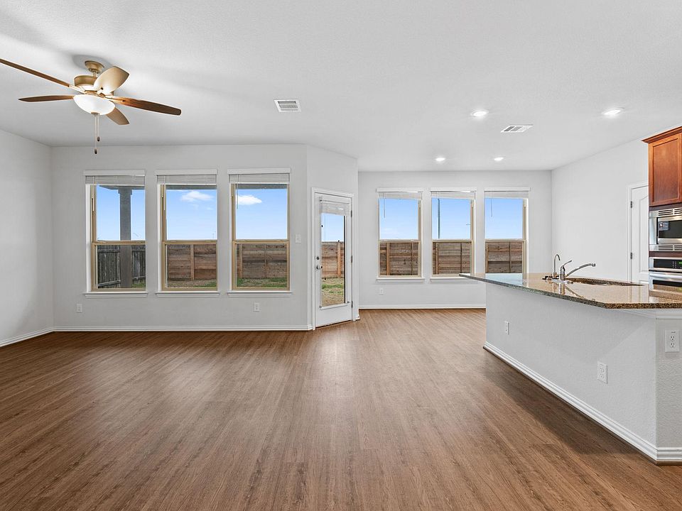 206 Roaming Dr, Hutto, TX 78634 Zillow