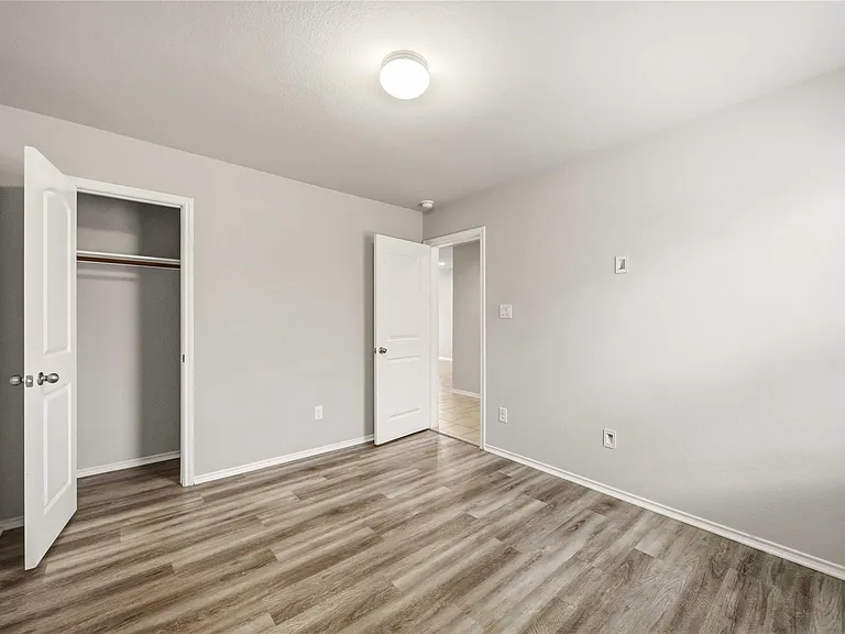 23610 Water Hickory Dr — Photo 22