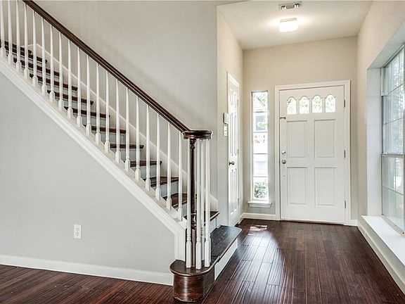 3rd image of 9401 Abbey Rd