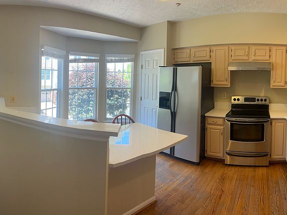 3rd image of 18633 Clovercrest Cir #1