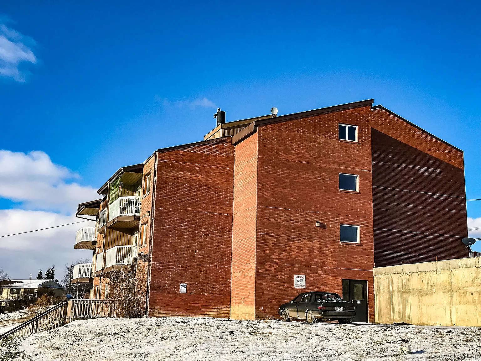 Parkview Apartments — Photo 3