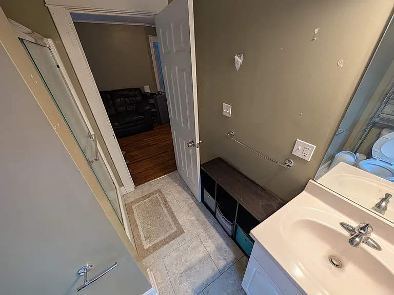 929 Riley St — Photo 12