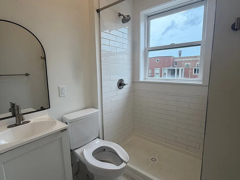 413 Euclid Ave #203 — Photo 5