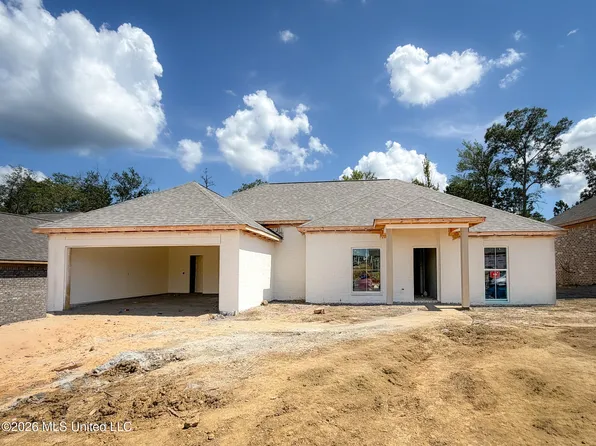 1001 Riverside Ln, Pearl, MS 39208