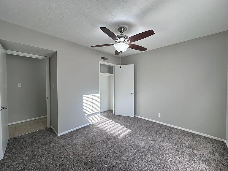 4532 Lynnmont Rd — Photo 30