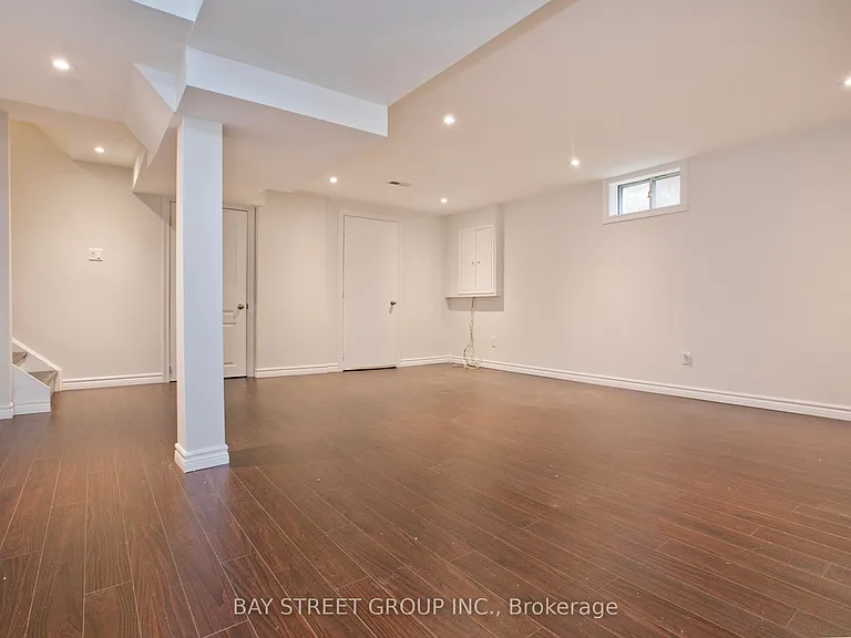 22 Taos Ct — Photo 16