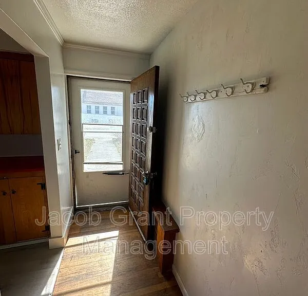 282 J St — Photo 10