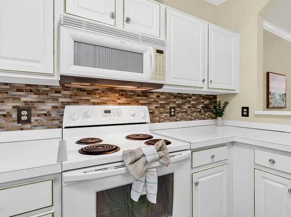 6015 Catalina Dr Unit 1-313, North Myrtle Beach, SC 29582