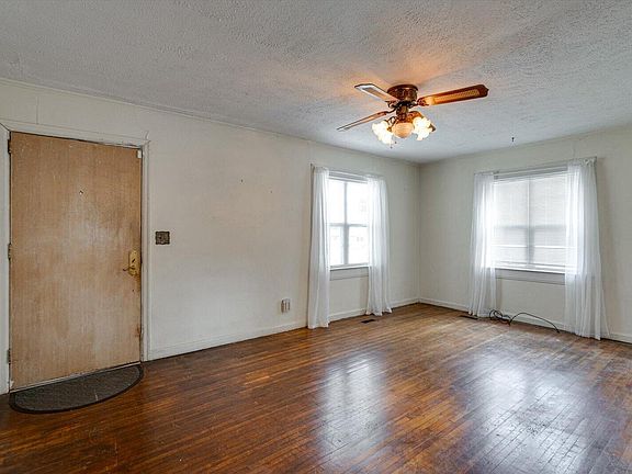 4th image of 4 Stovall St