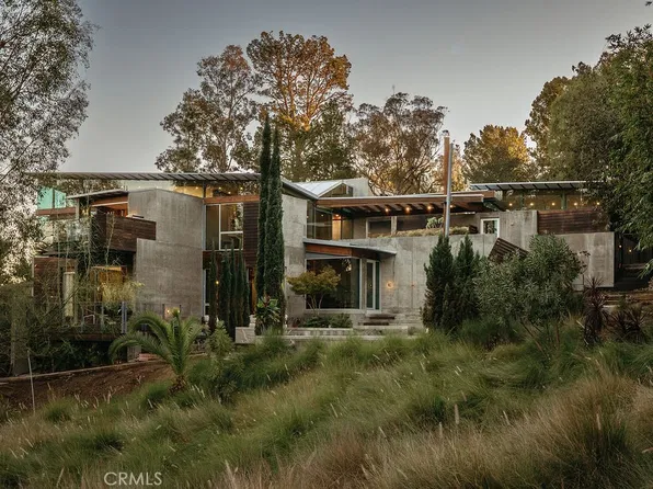 2231 Foothill Blvd, Santa Ana, CA 92705