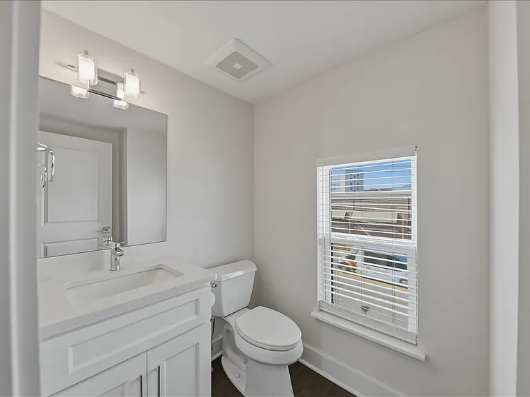 3908 Edwards Rd — Photo 28