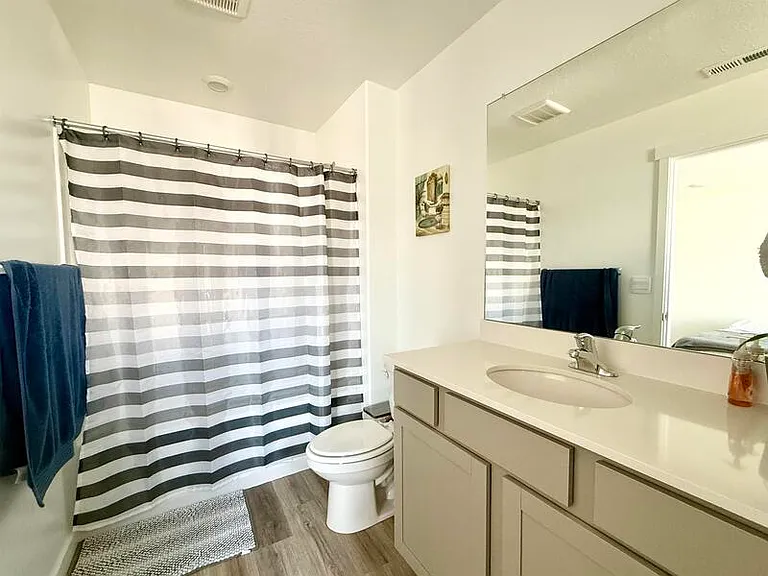 38 N Northshore Dr #N — Photo 6