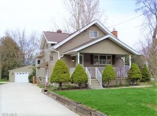 94 W Howe Rd, Tallmadge, OH 44278