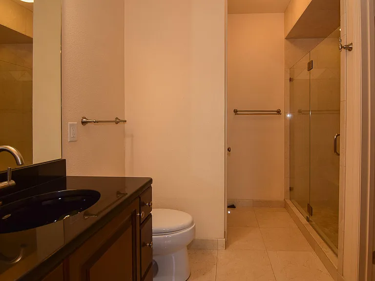 1481 Cambridge Lakes Dr — Photo 12