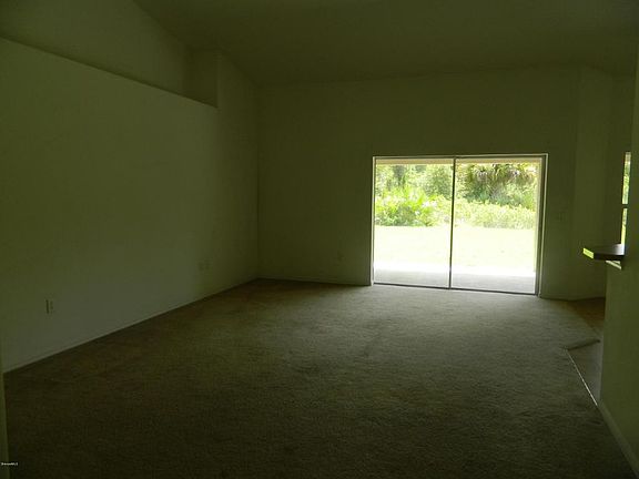 4th image of 815 Trinidad Ave SE