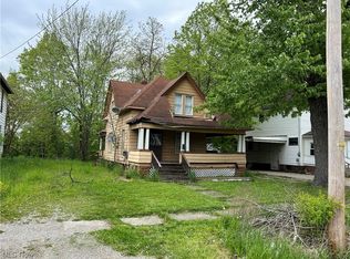 956 Swallow St SW, Warren, OH 44485