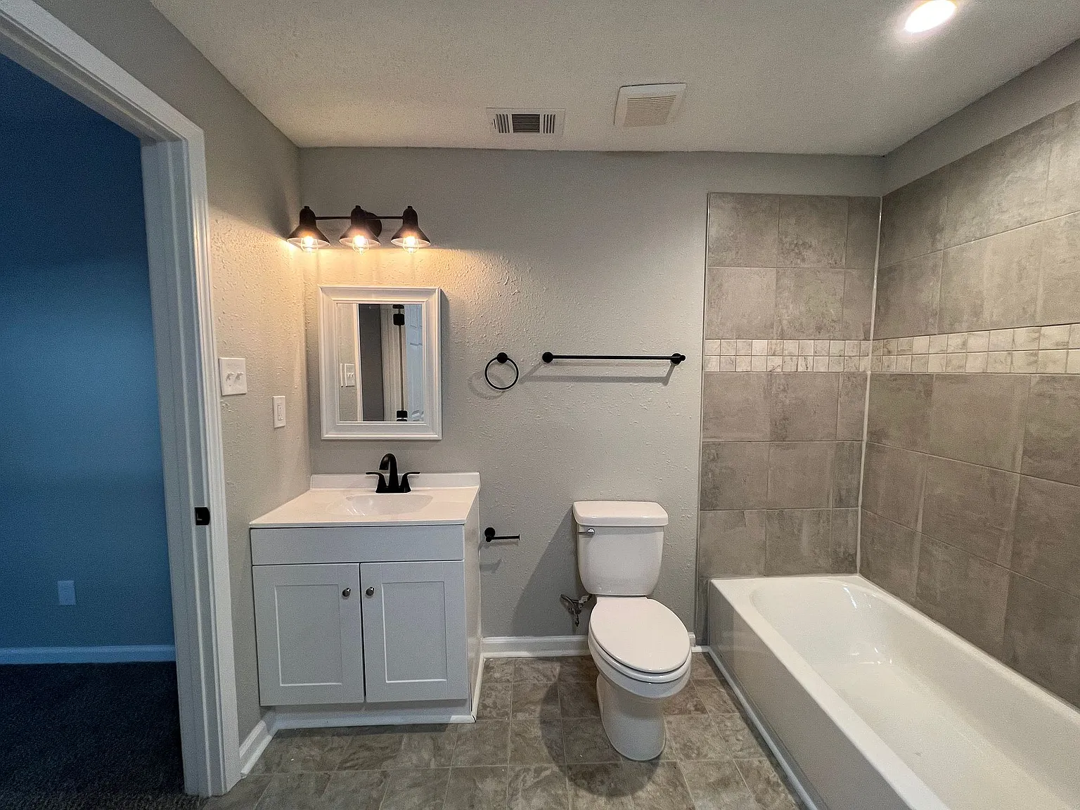 4185 Truman Ave — Photo 4