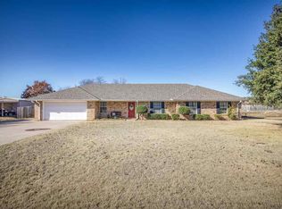 521 Royal Rd, Wichita Falls, TX 76308