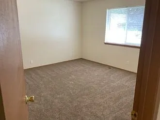 1065 N Tubsgate Ct — Photo 17