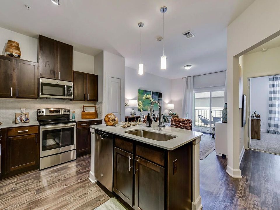 1st image of 14233 The Lakes Blvd #1338