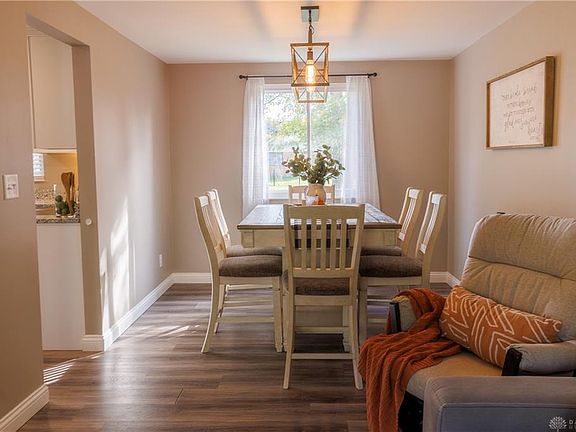 5th image of 9588 Springwater Ln
