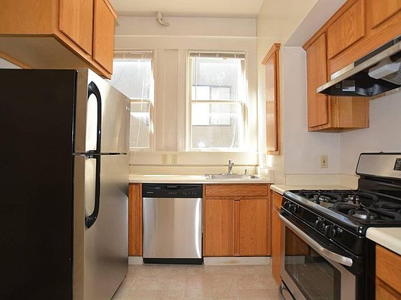 5th image of 226 Parnassus Ave #2