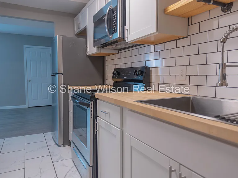 7609 Holiday Hills Dr #105 — Photo 5